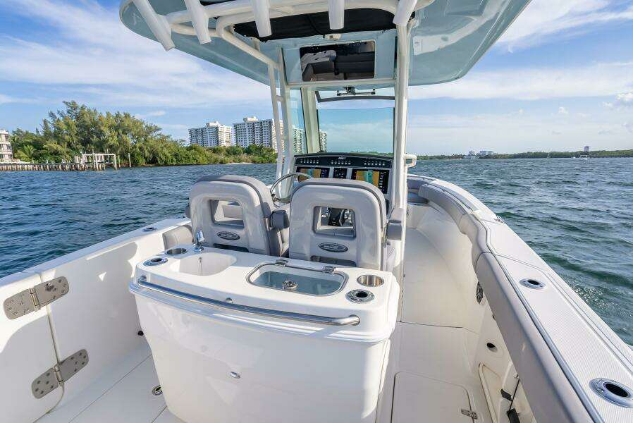 2023 Boston Whaler 280 Outrage
