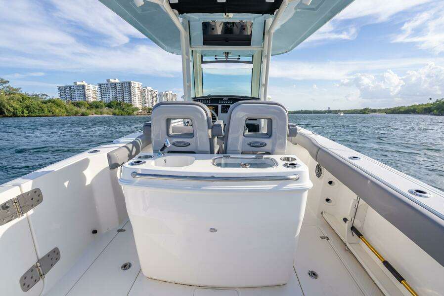 2023 Boston Whaler 280 Outrage