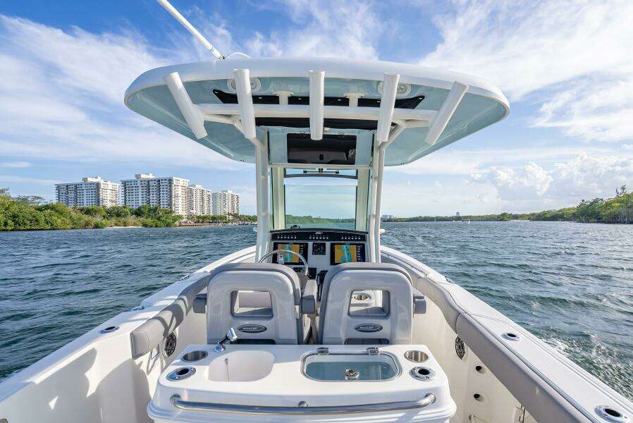 2023 Boston Whaler 280 Outrage