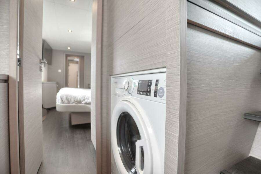 2022 Fountaine Pajot MY6