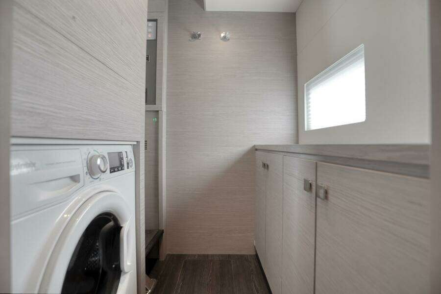 2022 Fountaine Pajot MY6