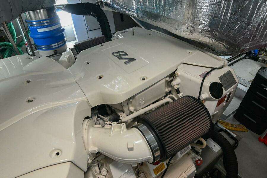 2015 Sunseeker Predator 68