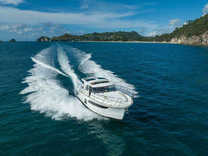 2025 Marex 330 Scandinavia