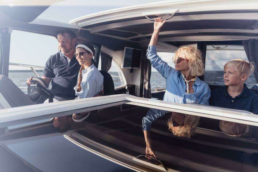 2025 Marex 330 Scandinavia