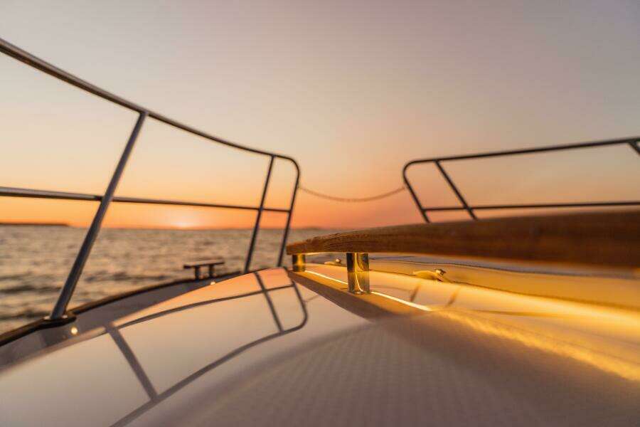 2025 Marex 330 Scandinavia