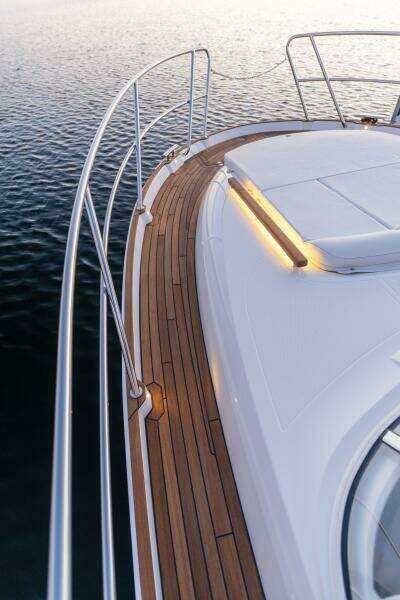 2025 Marex 330 Scandinavia