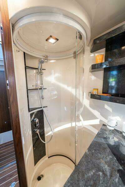 2025 Marex 330 Scandinavia