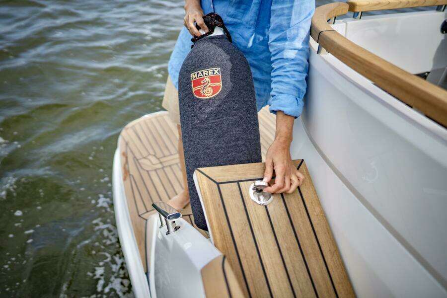 2025 Marex 330 Scandinavia