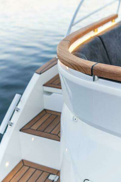 2025 Marex 330 Scandinavia