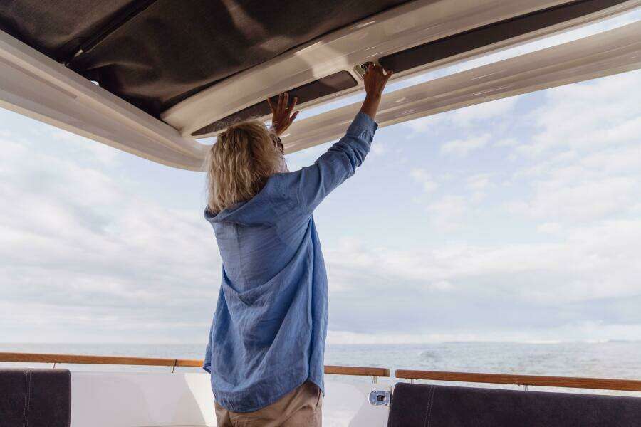 2025 Marex 330 Scandinavia