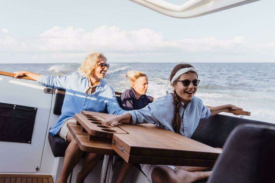 2025 Marex 330 Scandinavia