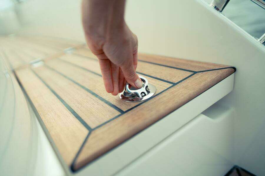 2025 Marex 330 Scandinavia