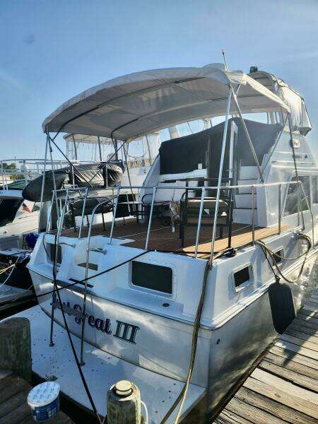 1985 Chris-Craft Catalina 42