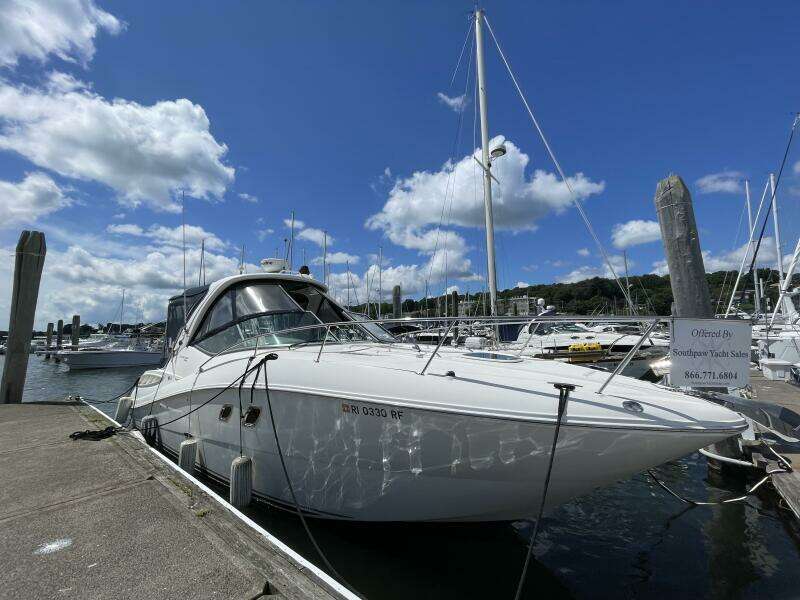 2010 Sea Ray 330 Sundancer