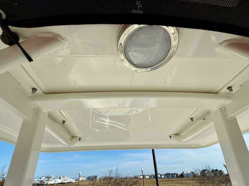 2020 Boston Whaler 210 Dauntless