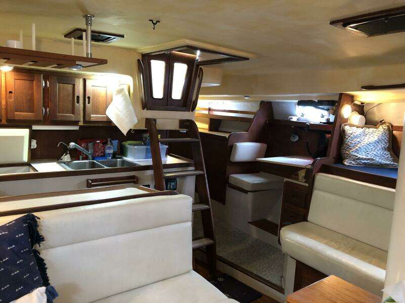 1988 Catalina Morgan Classic 41