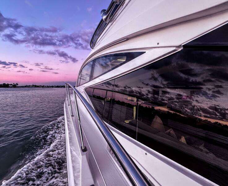 2018 Sea Ray L650 Fly