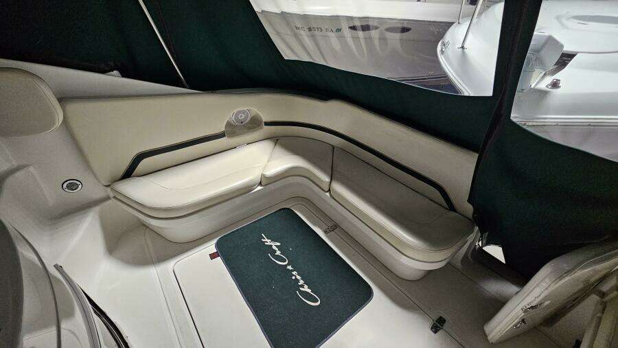 1998 Chris-Craft 320 Express Cruiser