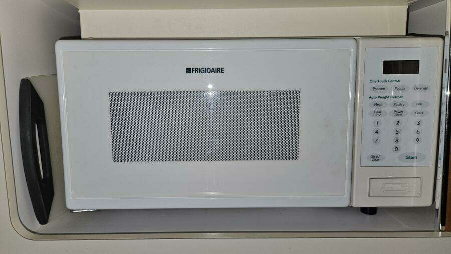 1998 Chris-Craft 320 Express Cruiser