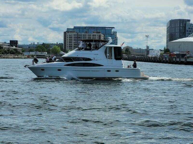 2002 Carver 444 Cockpit Motor Yacht