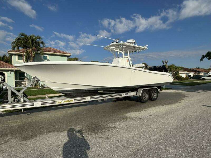2012 Yellowfin 29
