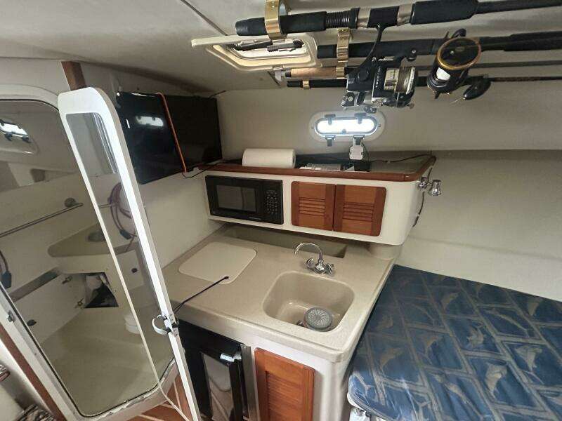 2002 Pursuit 3000 Express