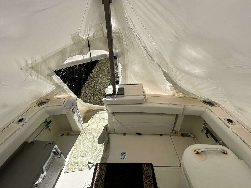 2002 Pursuit 3000 Express