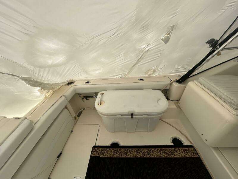 2002 Pursuit 3000 Express