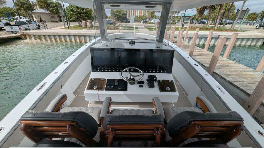 2021 Vela Boatworks 368 Center Console