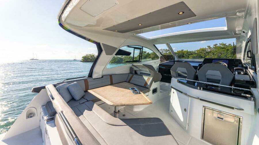 2021 Beneteau Gran Turismo 32