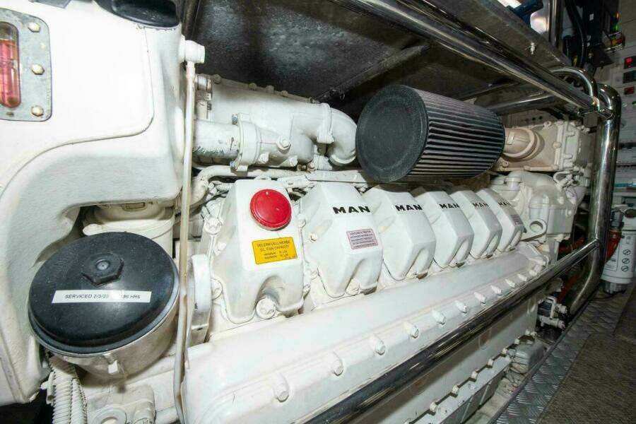 2017 Azimut Flybridge