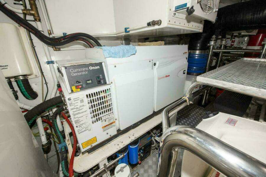 2017 Azimut Flybridge