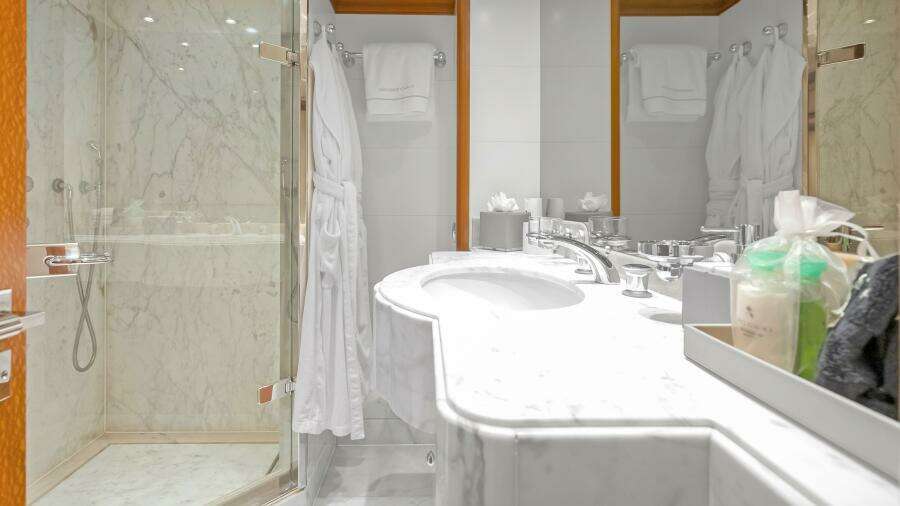 2003 Royal Denship Motor Yacht