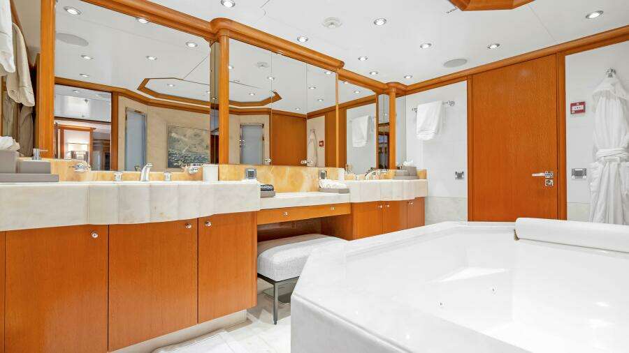 2003 Royal Denship Motor Yacht