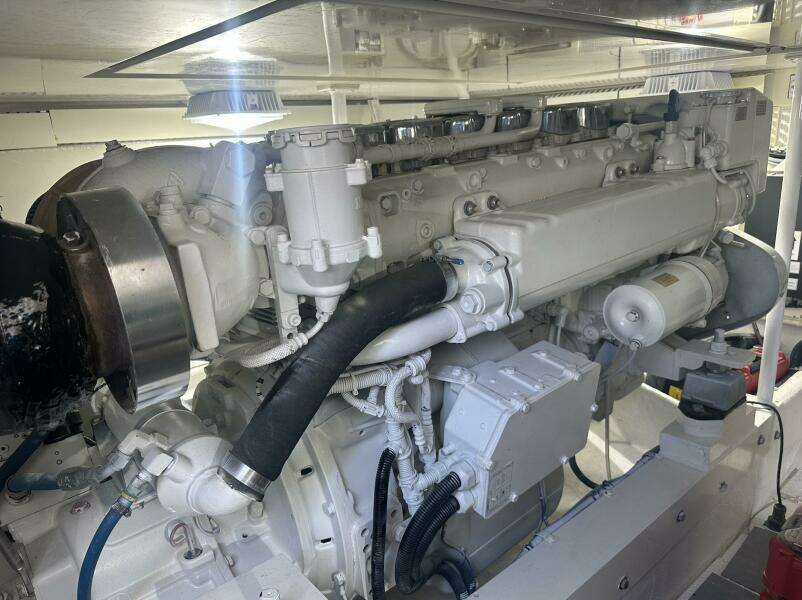 2006 Henriques 42 Convertible