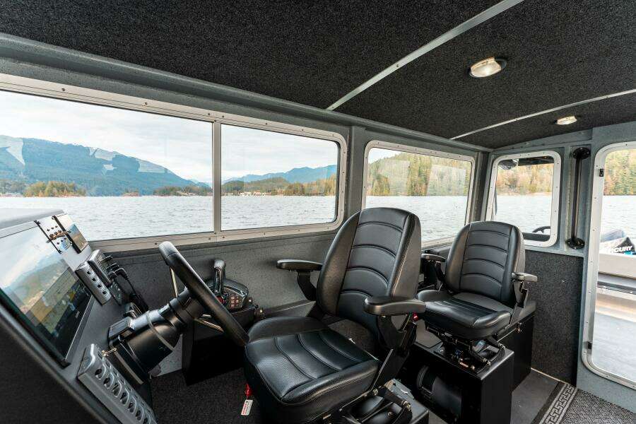 2023 Liquid Metal Maquinna Crew