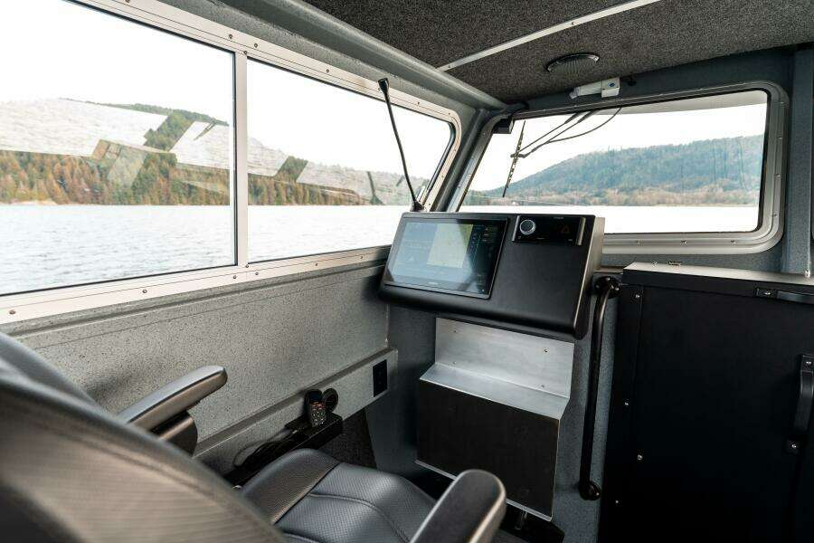 2023 Liquid Metal Maquinna Crew