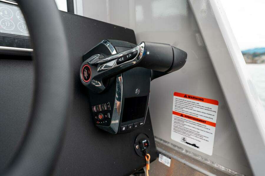 2023 Liquid Metal Maquinna Crew