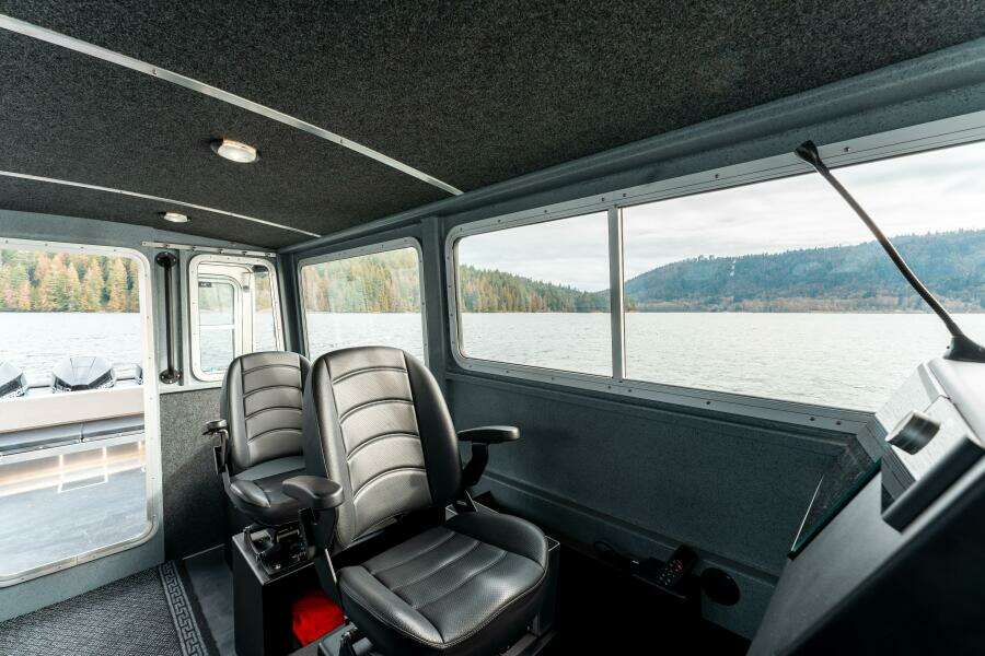 2023 Liquid Metal Maquinna Crew