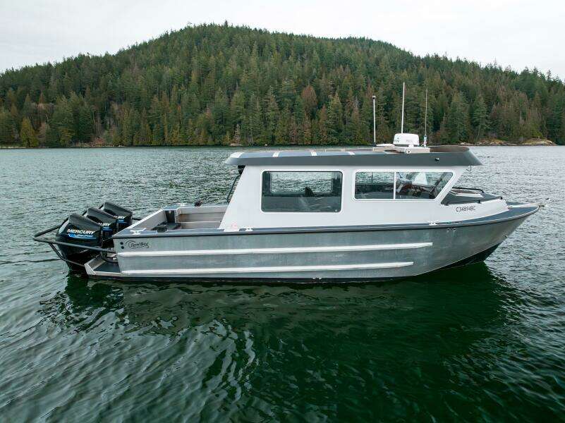 2023 Liquid Metal Maquinna Crew