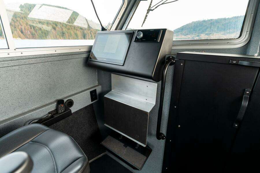 2023 Liquid Metal Maquinna Crew