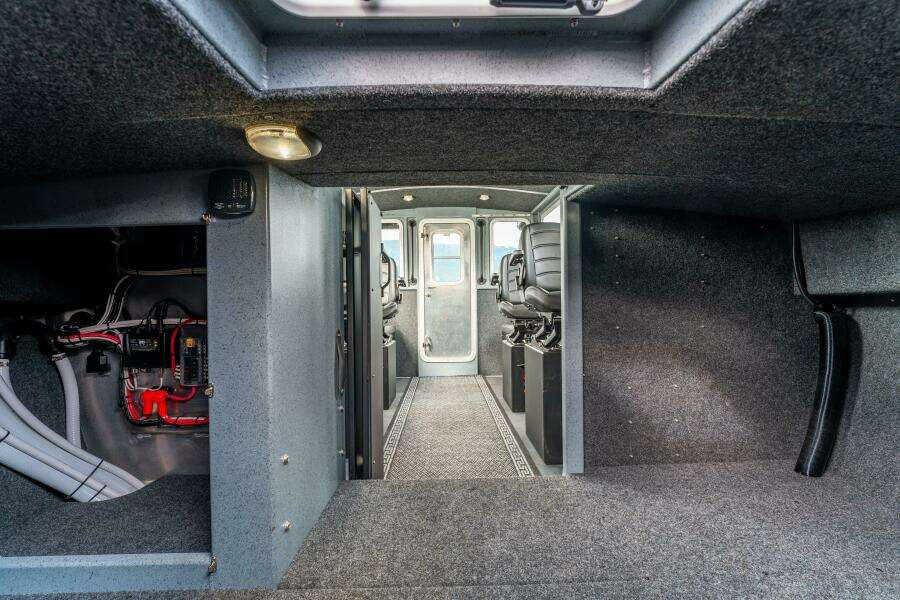 2023 Liquid Metal Maquinna Crew