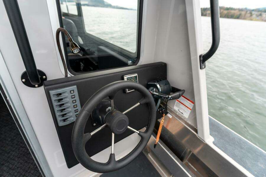 2023 Liquid Metal Maquinna Crew