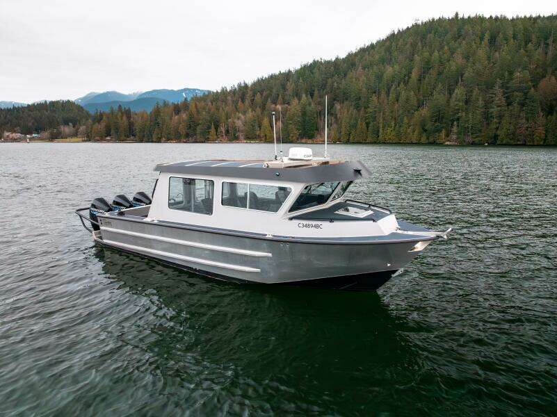 2023 Liquid Metal Maquinna Crew