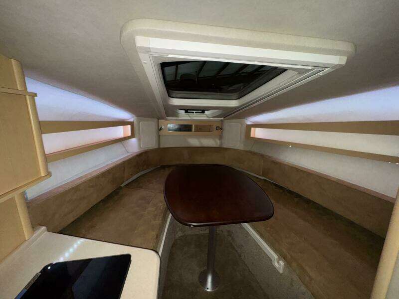 2010 Sea Ray 280 Sundancer