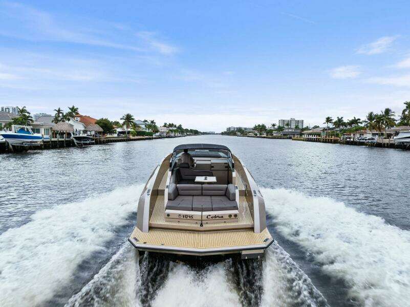 2022 Vanquish Yachts VQ45