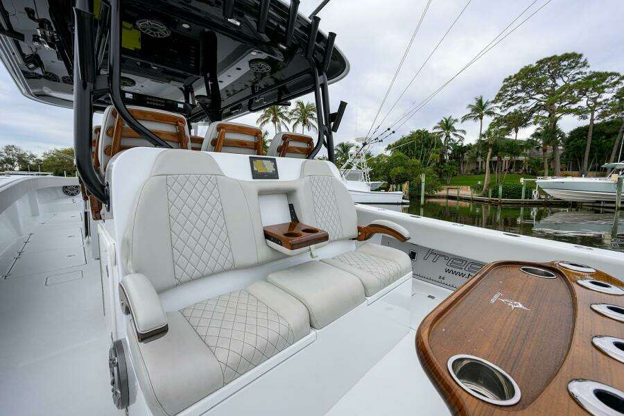 Freeman 42 LR Nitsa - Cockpit