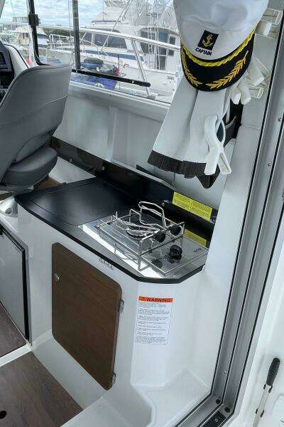 2023 Beneteau Antares 8