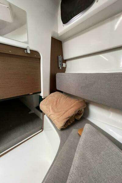 2023 Beneteau Antares 8