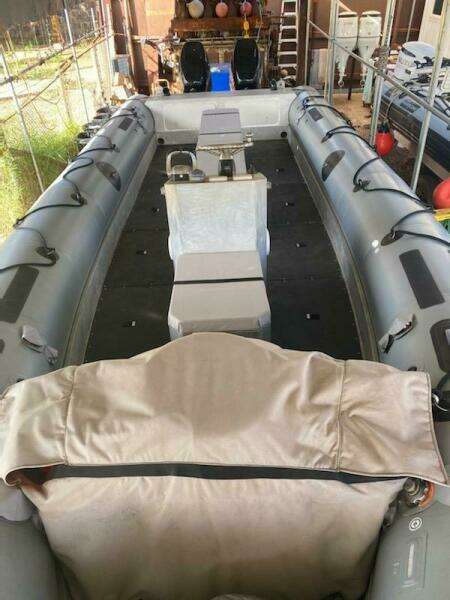 2001 Zodiac Milpro 920